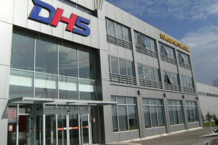 罗马尼亚DHS自行车公司生产车间及办公楼